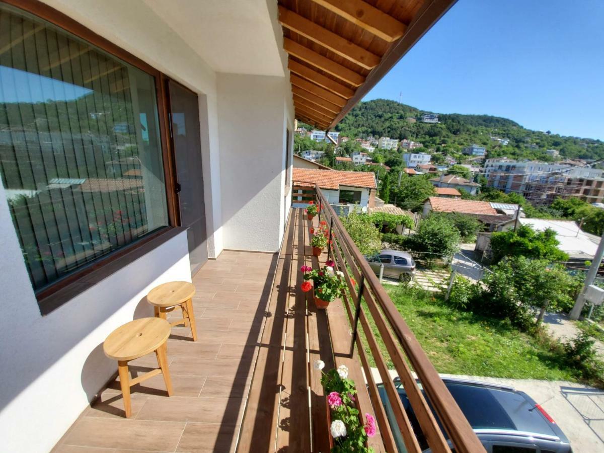 Varna Holidey Villa Exteriör bild