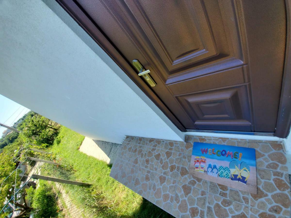 Varna Holidey Villa Exteriör bild